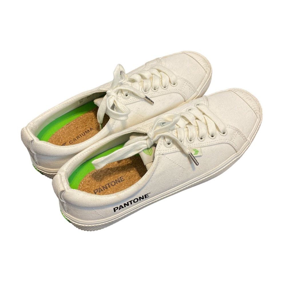 Cariama, Pantone Canvas sneaker, Women’s size 9.5
